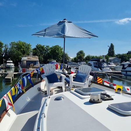 מלון Thorpe  Traditional Boat מראה חיצוני תמונה