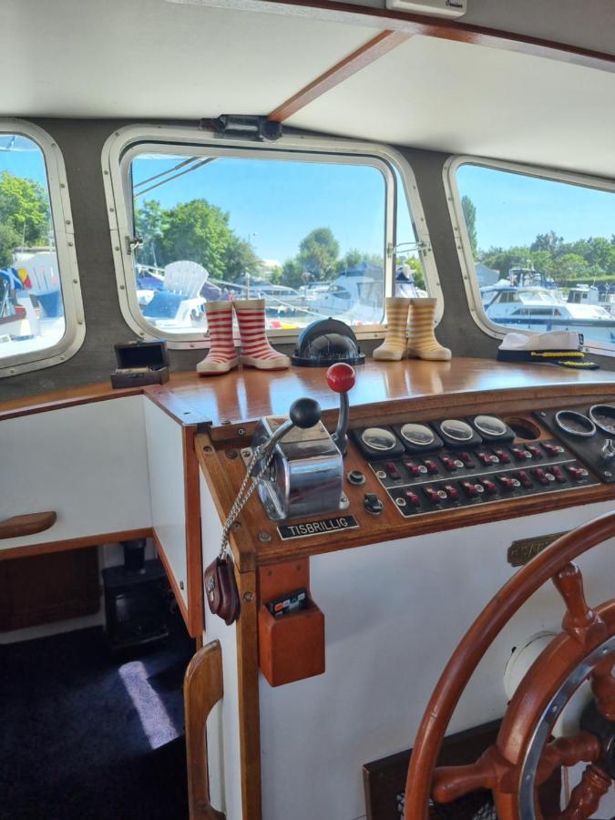 מלון Thorpe  Traditional Boat מראה חיצוני תמונה